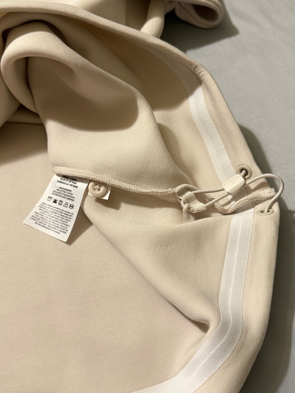 Nike Men's Polo Shirt in Light Beige - Picture 3 of 6